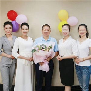 东方礼仪合肥分院签约讲师授牌仪式 