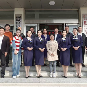 《传承礼仪文化 争做有礼市民》 桐城经开区招商中心文明礼仪讲座